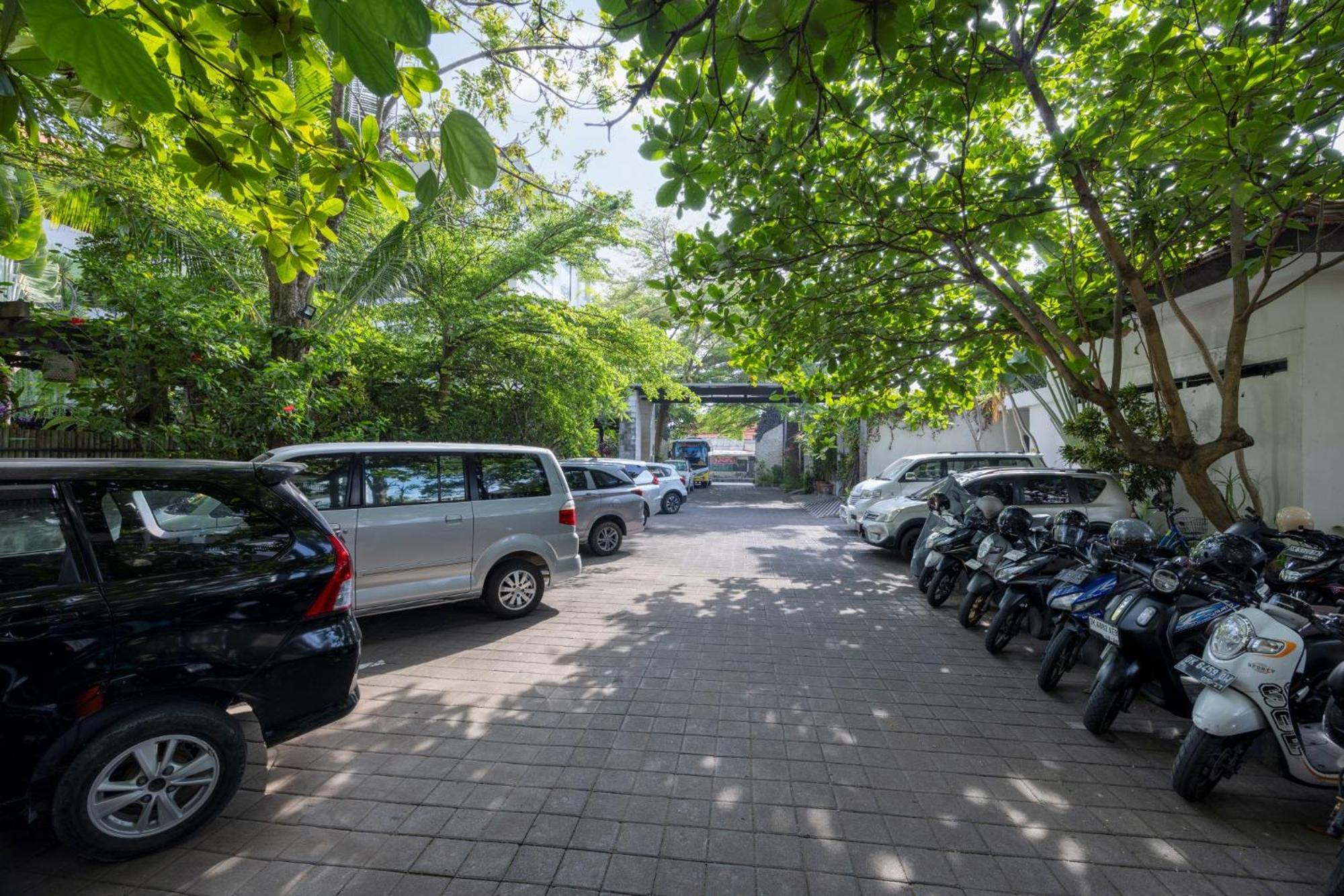 Taksu Sanur Hotel Exterior foto
